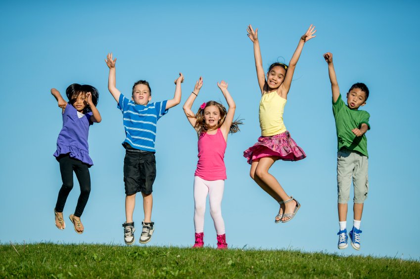 haltonparents's tweet photo. It's the WEEKEND! Time to unplug and play! #TGIF #FridayFeeling #MakeRoomForPlay ^as https://t.co/4LmCB2fK8C