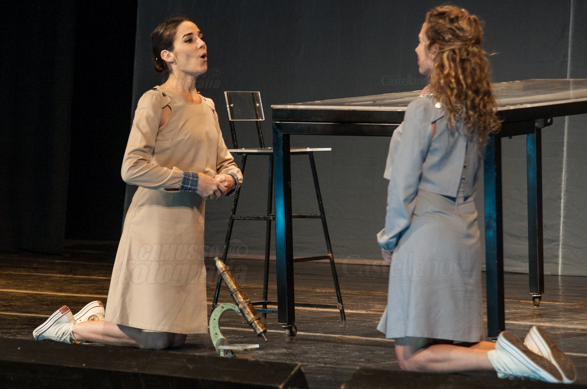 dcamusso's tweet photo. @SangredlArboles de @luis_barrales con @ViaJuani y @Victoriaces /
Festival de #Teatro de Rafaela @FTRafaela #FTR16 https://t.co/fHujtjRe2c