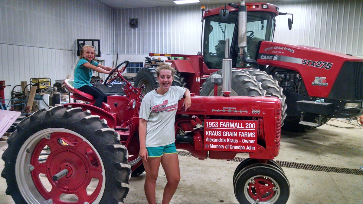 KrausGrain's tweet photo. 6th generation in the family farm. Going to the parade tomorrow. Technology progresses. https://t.co/RfEiibEPNT