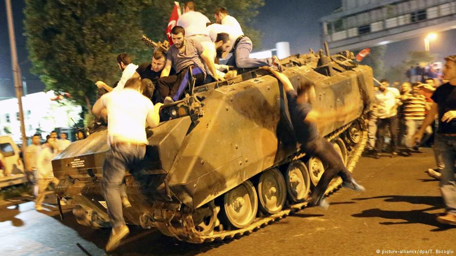 Военный переворот в Турции. Онлайн - 2 Военный переворот в Турции. Онлайн - 2