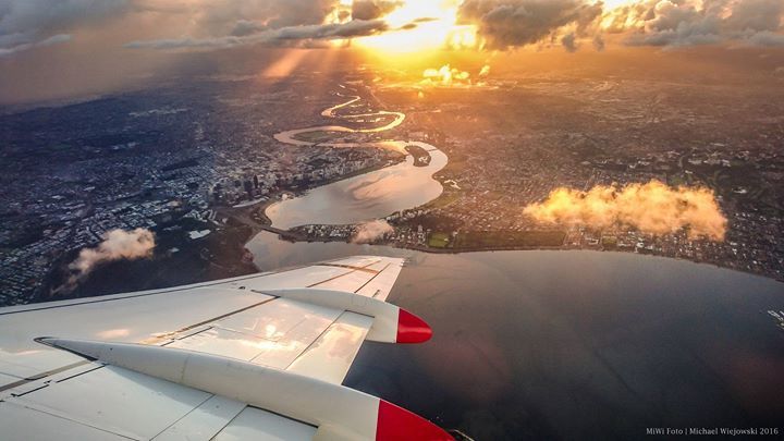 Int_Images_Hub's tweet image. Window Seat: &quot;A recent flight from Perth [Australia] to Karratha [Australia] on my way back to work and one of the …