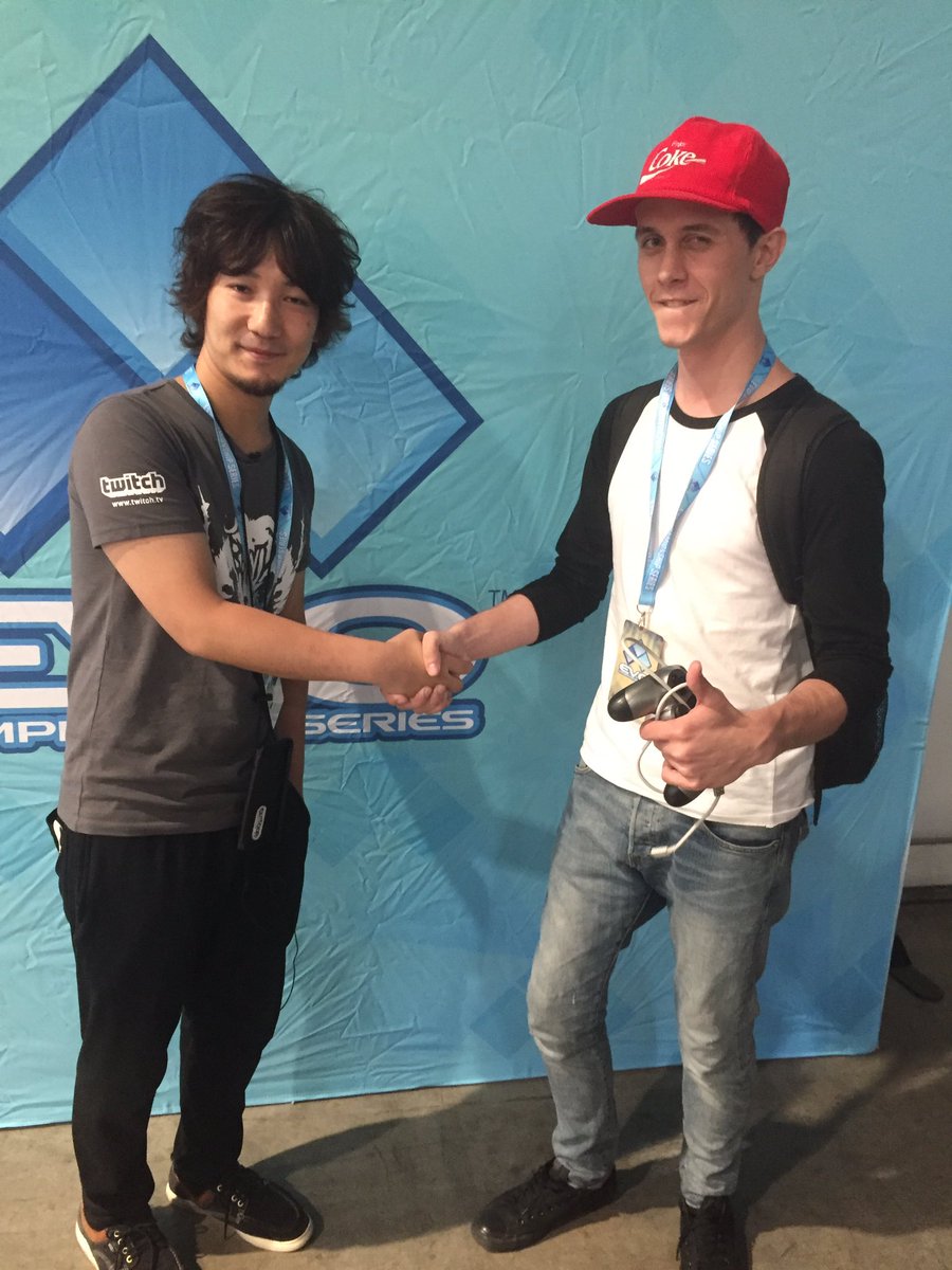 CapcomFighters's tweet image. Soon, it'll be winners finals pool match between @daigothebeast and @rrthomas5000 #EVO2016 twitch.tv/capcomfighters