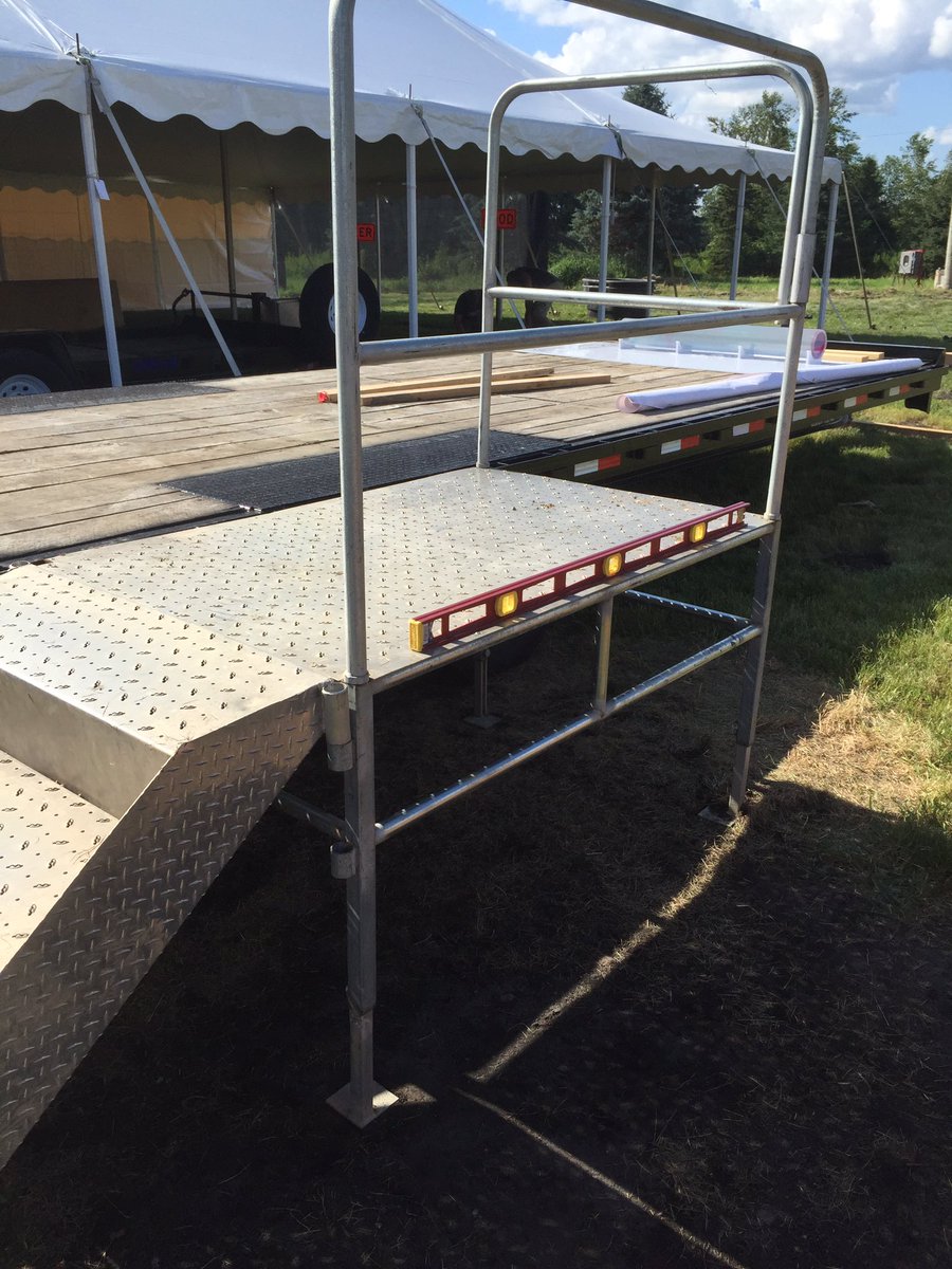 JoeyK99's tweet photo. @LauraBetker stage is set, hope your excited for @C4CPaintball event Sunday! #leveledthestairsforyou https://t.co/sQ3iYGE287