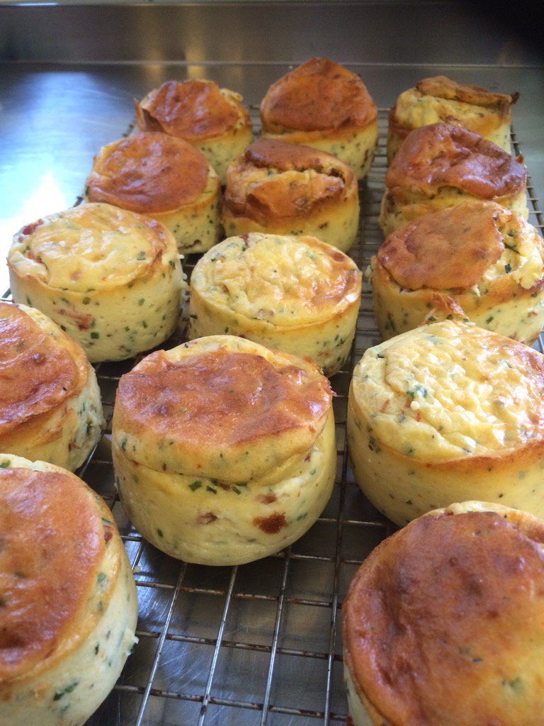 GaryPrince88's tweet photo. Twice baked sun blushed tomato, cheddar and chive souffle's. https://t.co/e5eY56BcWY