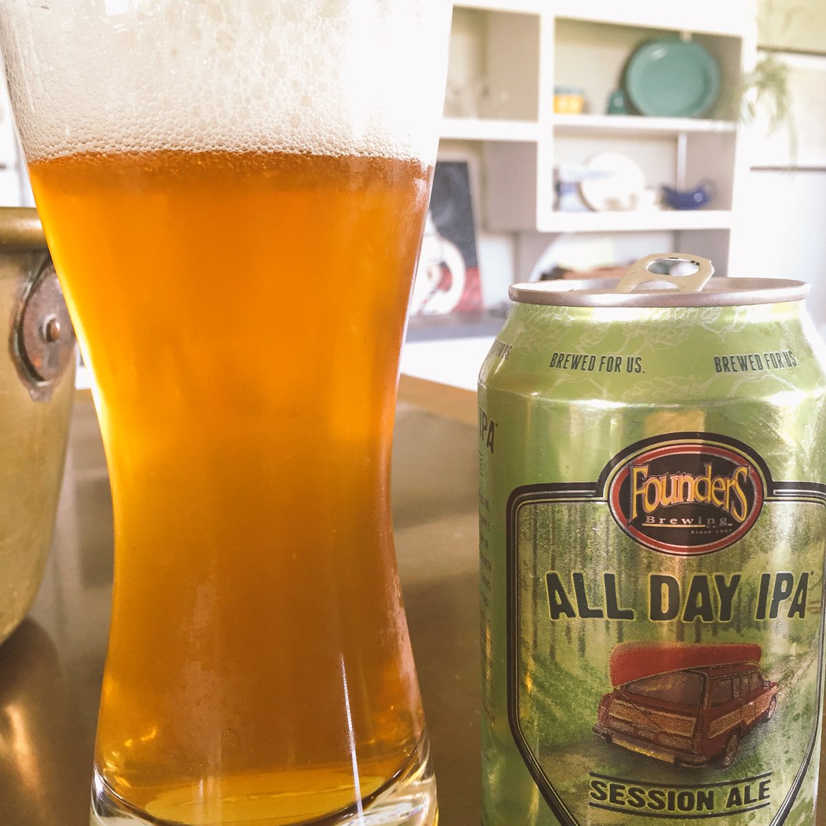 hendrixkeg's tweet image. Anytime is the perfect time🕰 for an "All Day IPA" 4.7% ABV 42 IBUs from @foundersbrewing #craftbeer #SessionIPA🍻😎🎉