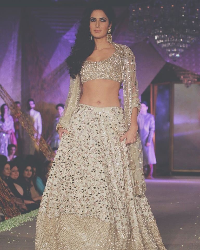 LalaZulaini's tweet photo. Happy birthday katty ❤ 
#KatrinaKaif #KatrinaKaifBirthday https://t.co/YiFlHOJPJB