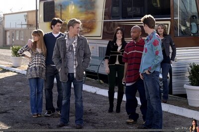 OTHdiary's tweet photo. #FlashbackFriday to when our dear One Tree Hill gang went on a road trip to Honey Grove. https://t.co/mbk2TXOrYJ