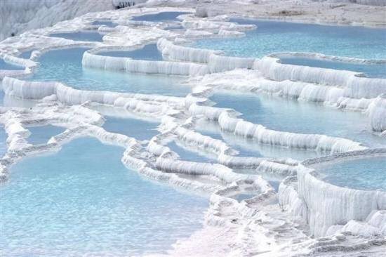 Unicentro_Med's tweet photo. Pamukkale o “castillo de algodón” en turco en el sudoeste de Turquía es el destino único de la semana de hoy https://t.co/c0PJTdULtB