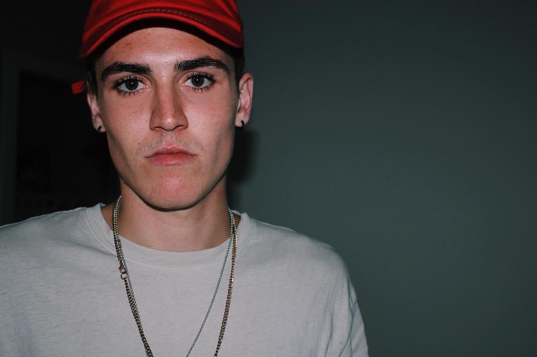 Samuel (@sammyprvt) on Twitter photo 