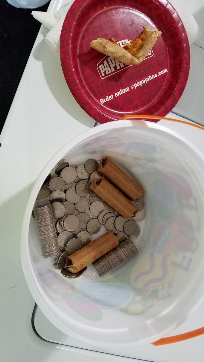 HYMnow's tweet image. Throwing a pizza party @ the laundromat. Games for the kids. Quarters for the adults. #simpleservice #love #hwc2016