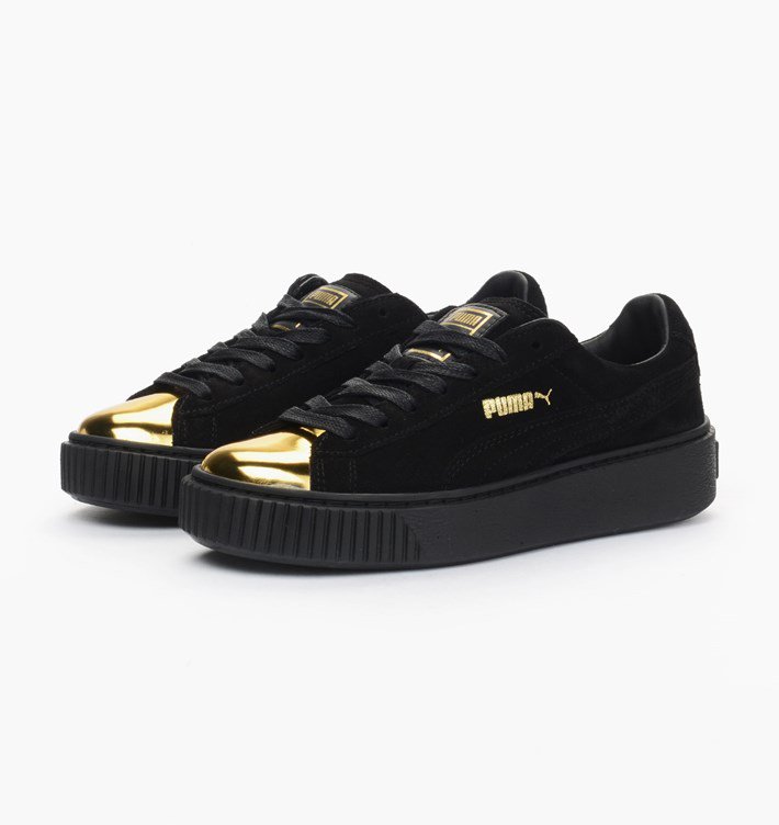 Sneaker Shouts™ tweet media