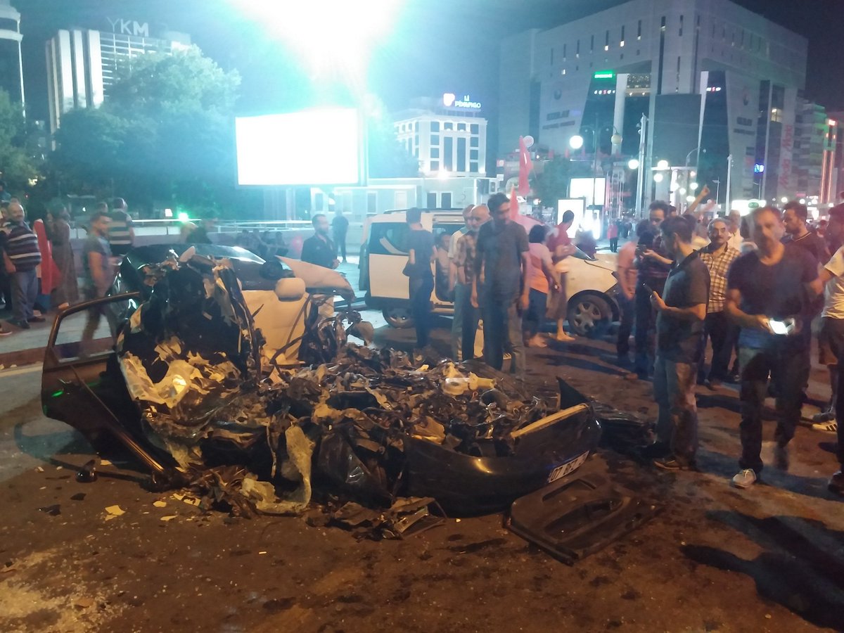 Avukado_'s tweet photo. Kızılay https://t.co/Ix39ktzMb9