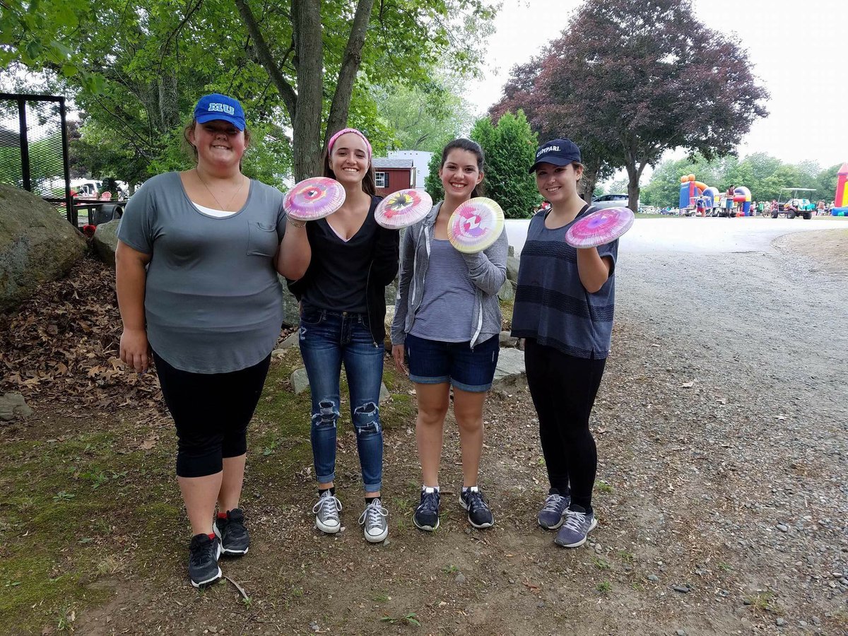 jessicamegan901's tweet photo. #strawberrypark was fun😛🍓❤️ #markjon #2.0 #DIABETO https://t.co/b0BSZtgn2x