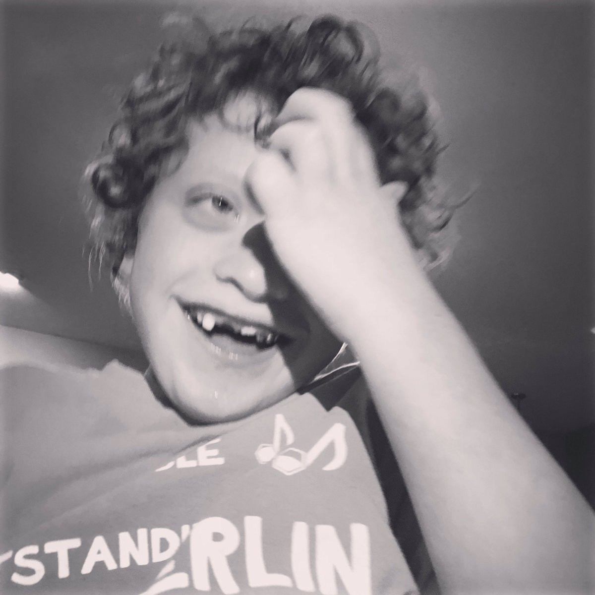 Next200Feet's tweet photo. Officially a 2nd grader when you're missing your 2 front teeth! #JacobyJax #6babyteethgone #lovethisboy #babypow https://t.co/MNxRm07OOy