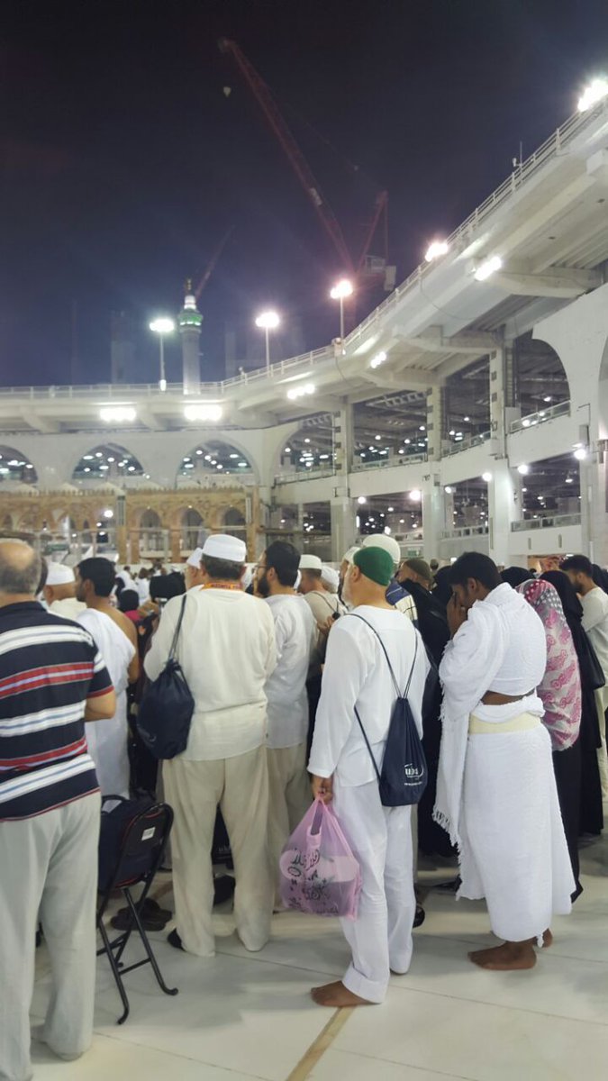 Türk hacılar, alçak darbe girişimine karşı Umre'de toplu dua etti! buff.ly/29D0O87