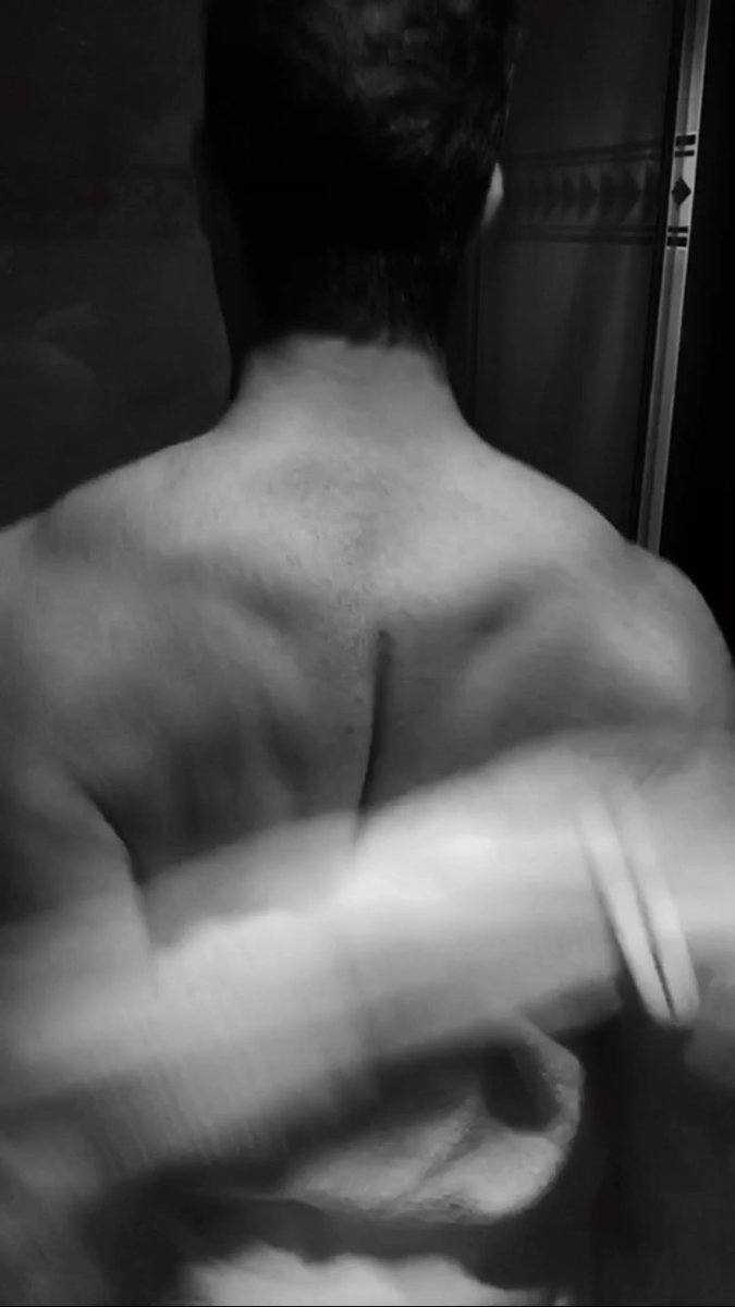 Paris back crack #backcrack #gym #fitness #photography