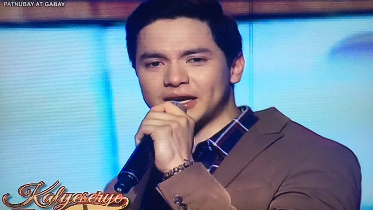 SiMissLia's tweet photo. Crying Tisoy.😭 Alden in tears because his heart is full.❤️ #ALDUB1stAnniversary https://t.co/X9KUH7KoEt