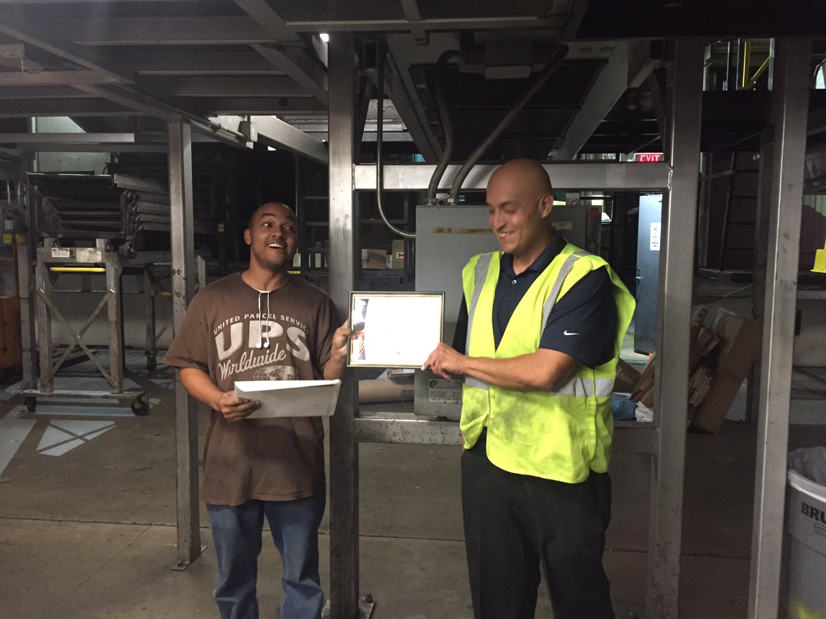 Congratulations Bryce! 10 years with UPS and 10 years SAFE! Great job. #VNTwiKeepsItZero <a href="/CuceTom/">Tom Cuce</a> @BroncoHall