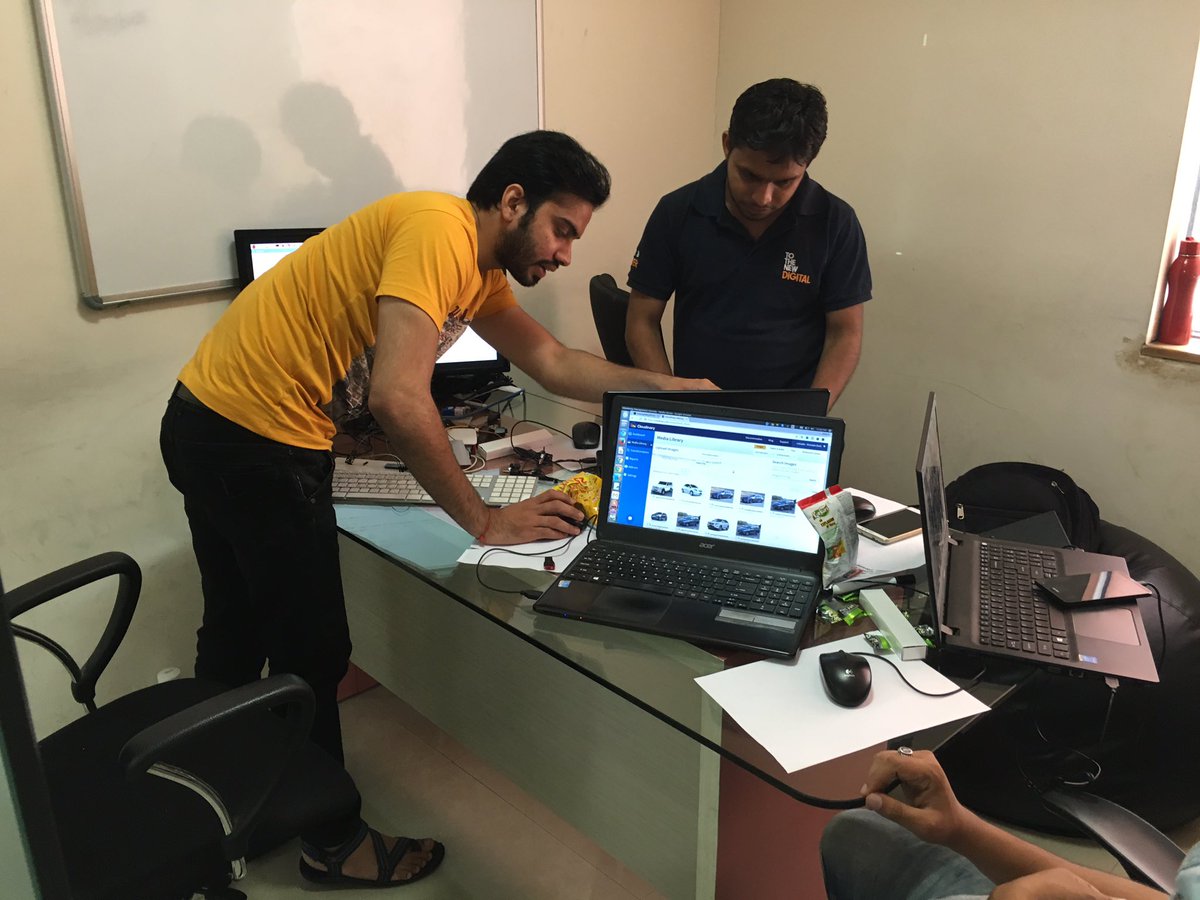 manoj_nama's tweet photo. #geekcombat #progress #hacking-theway #time #runningout #geeks #iot #code #zones @TOTHENEW 🤓👌🏻 https://t.co/ufYXlzo5f8