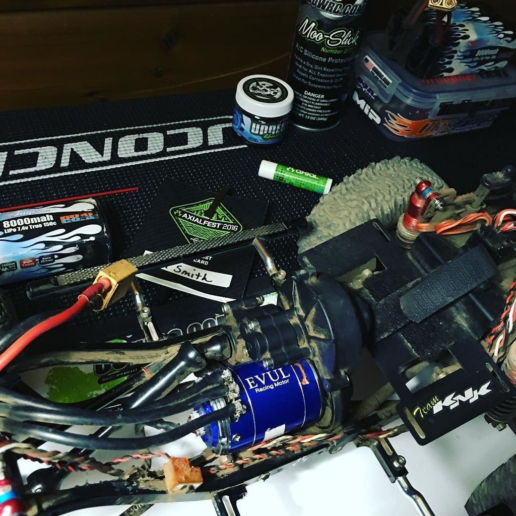 TimSmithRacing's tweet photo. 4 courses and over 500 gates down, the finish line is in reach tomorrow.  #TSRspeedshopRCpodcast #MaxAmps #JConcept… https://t.co/JgyvLCevYI