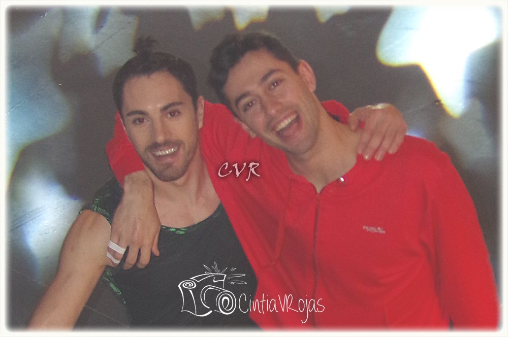 CintiaVRojas's tweet photo. #CombateDomingo10 dos grandes amigos #Brunaio @BruSainzMicheli @PaioRodriguez https://t.co/wgVxlHozCS