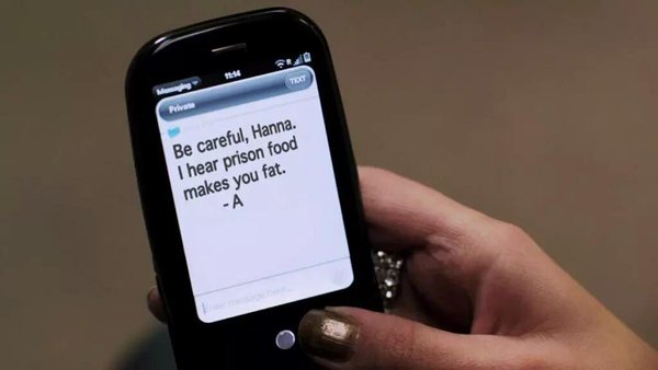 lembrefandom's tweet photo. lembra little liar quando você descobriu que tem que ter cuidado porque a comida da prisão engorda https://t.co/eRJi7haJ5Q