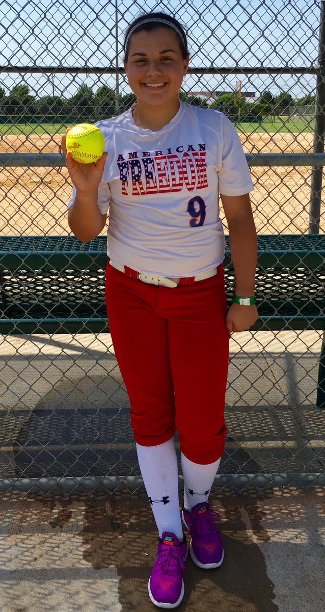 afdfw's tweet photo. Congrats @kami_flores11 2019 RHP/1B adding to her BOMB total today @AFdfw @eliteshowcase #AFSoftball #moretocome https://t.co/pGrLl6TGEd