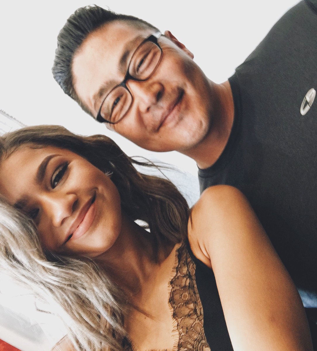 Selfie with Zendaya at today's catering. <a href="/TBLAcaters/">Tasty Bites of LA</a> <a href="/Zendaya/">Zendaya</a>