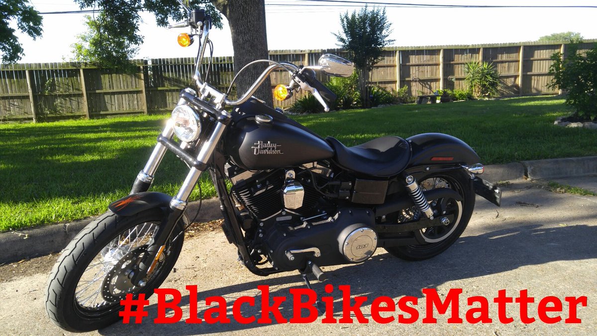Cando357's tweet photo. #BlackBikesMatter #Dyna #StBob @harleydavidson https://t.co/PZkEBlNQJs
