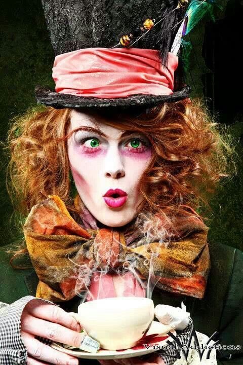 TimBurtonsAIice's tweet image. Im Alice Hightopp! I'm in love w/Tarrant! I'm a Mad Hatter too! I check time for tea! I also 💜 Tim, Helena &amp;amp; Johnny!