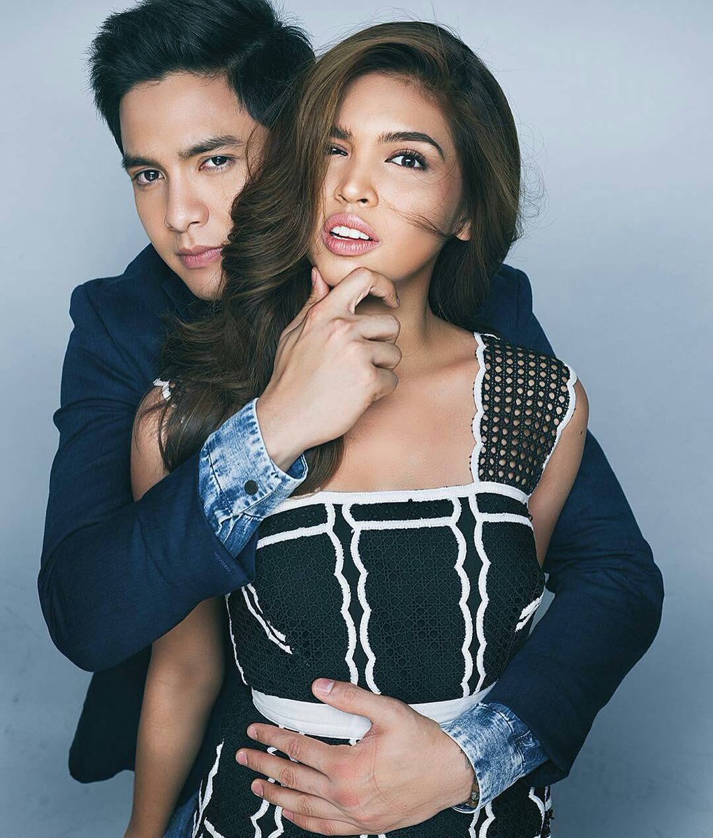 ALDubFTnQT's tweet photo. WOOOOOOHHHH 😍😍😍 @aldenrichards02 @mainedcm 
#ALDUB1stAnniversary ©markednicdao https://t.co/icTZdcgGlu