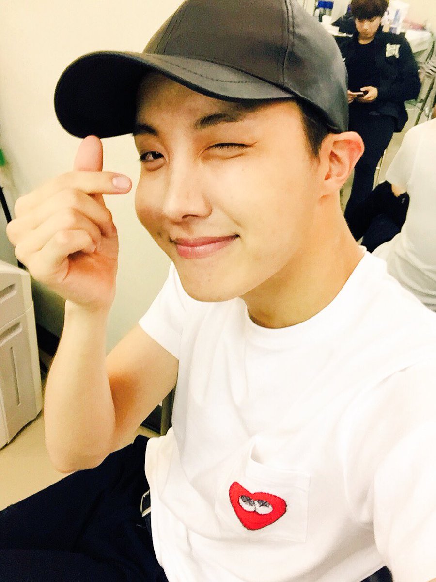 BTS_twt tweet picture