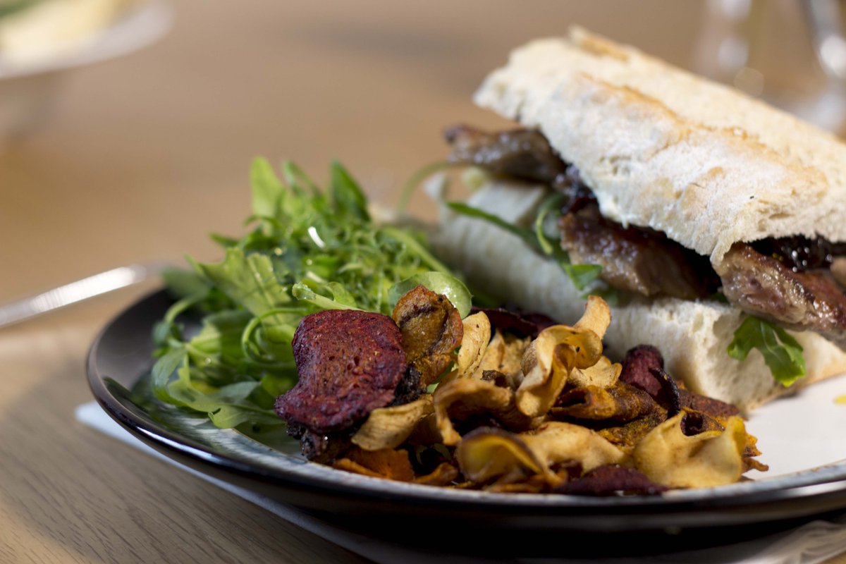 Our new lunchtime menu is now being served.  Will you be joining us?
rgn.bz/Nqhr