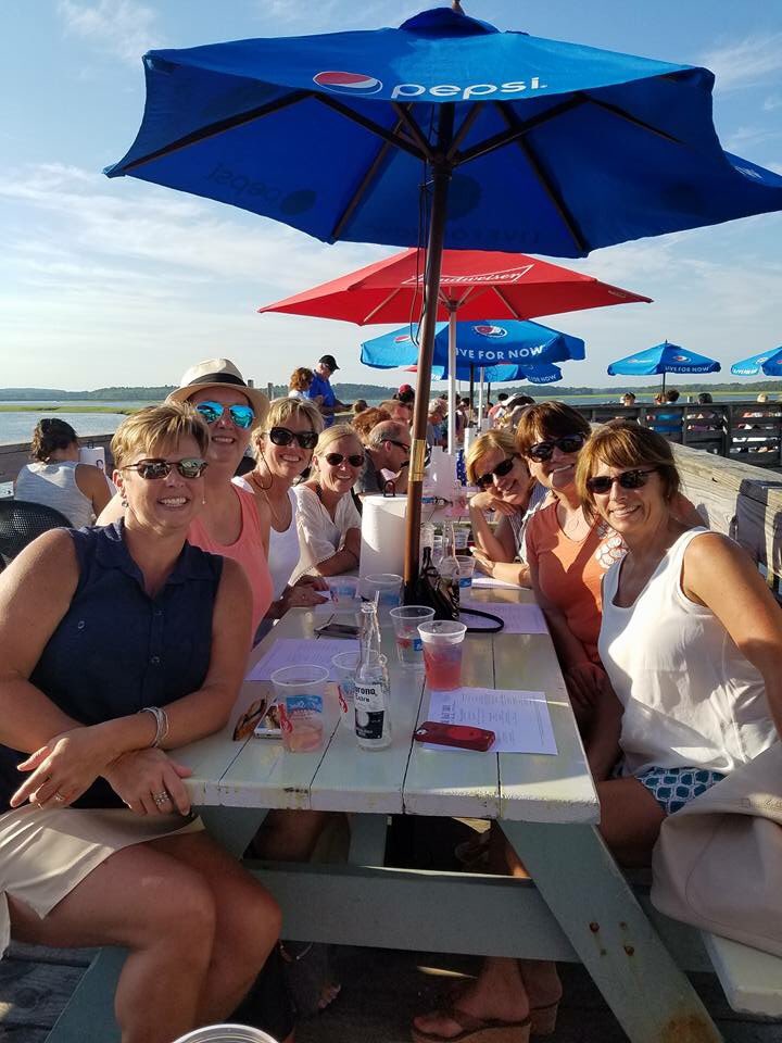 jodiannjj's tweet photo. A great gathering of friends on a hot summer night. #EmptyNestClub #apprenticeintraining https://t.co/ruGeD68BI9