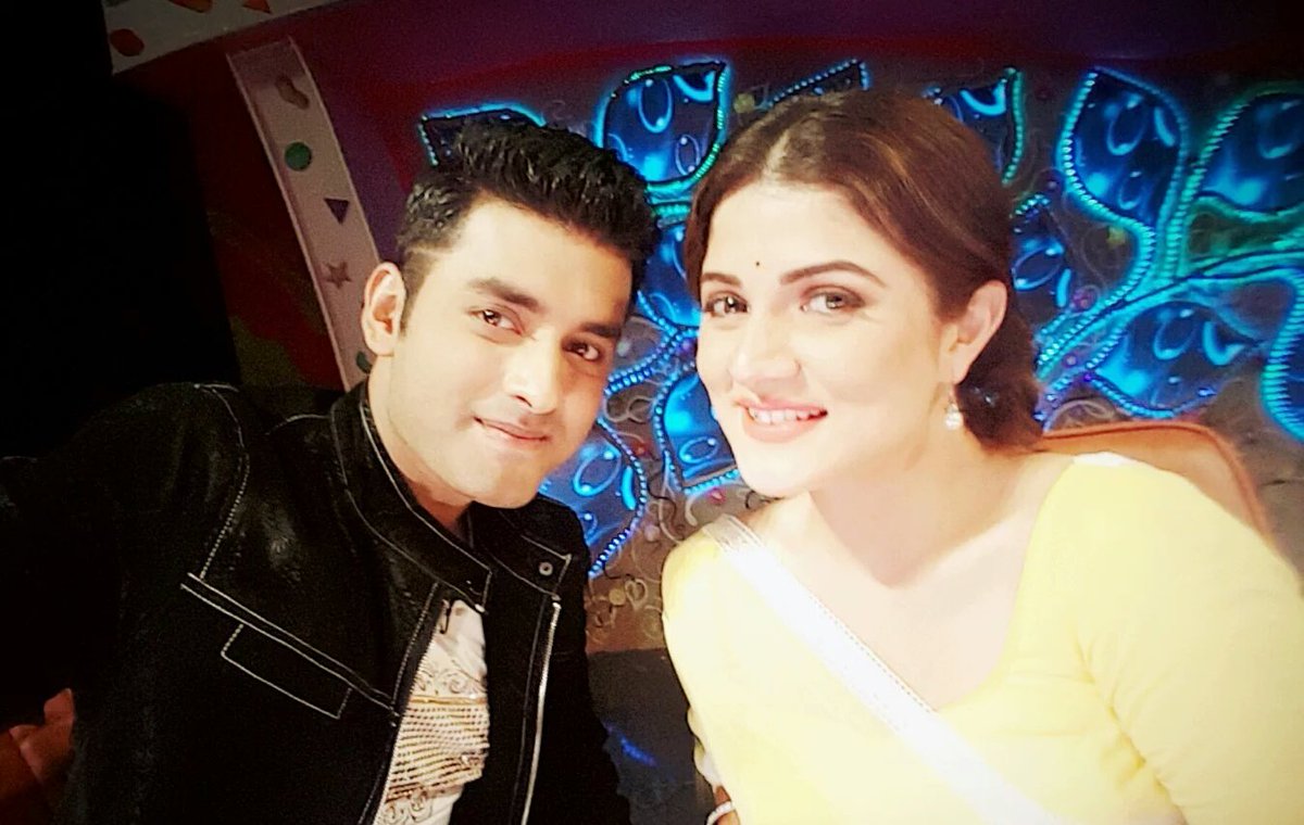 srabantiuni's tweet photo. #DBDTime @srabantismile @AnkushLoveUAll 👌👌👌 https://t.co/phcL3xAOP4