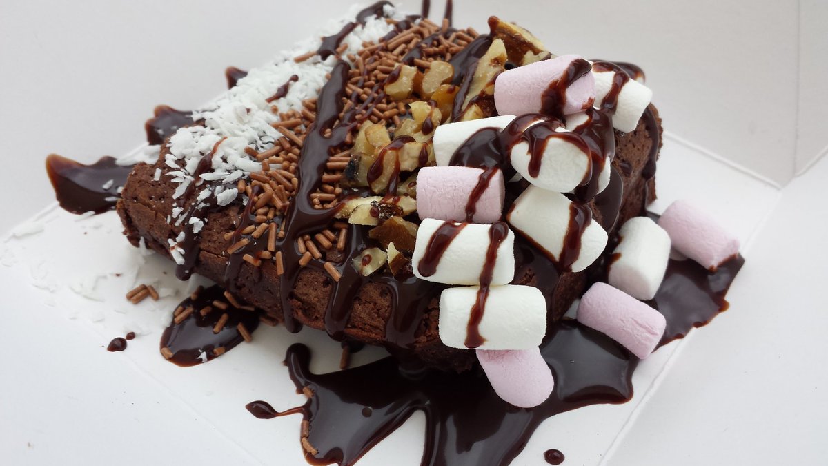 Join us today in Tower Bridge SKD Market #SKDRiverside and Wimbledon Farmers Market #cakelovers