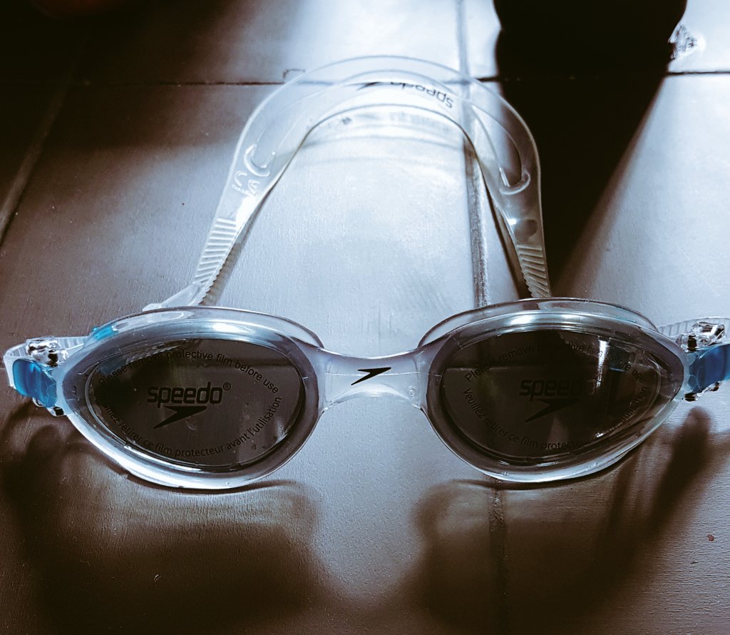 TheRezGroup's tweet photo. Cant beat an early #swim to kick start the #weekend 🏊 #fitness #cardio #speedo #goggles #swimming https://t.co/98zj5yWtp3