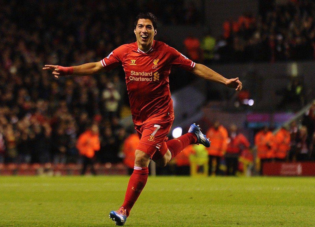 JurgensArmy's tweet photo. Who was the better striker for us? 

Retweet for Suárez
Like for Torres https://t.co/Qc6htwAyXB