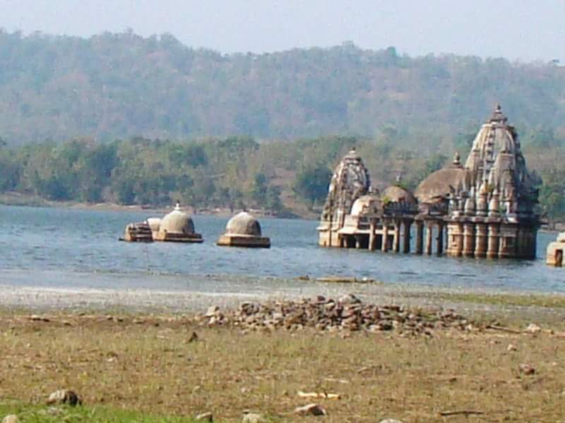 harshoza03's tweet photo. #junaraj Tourists place in Narmada Dis #Gujarat #tourism #nature @mpparimal @DeshGujarat @DrDhimantPurohi https://t.co/qD9zrp4GaZ