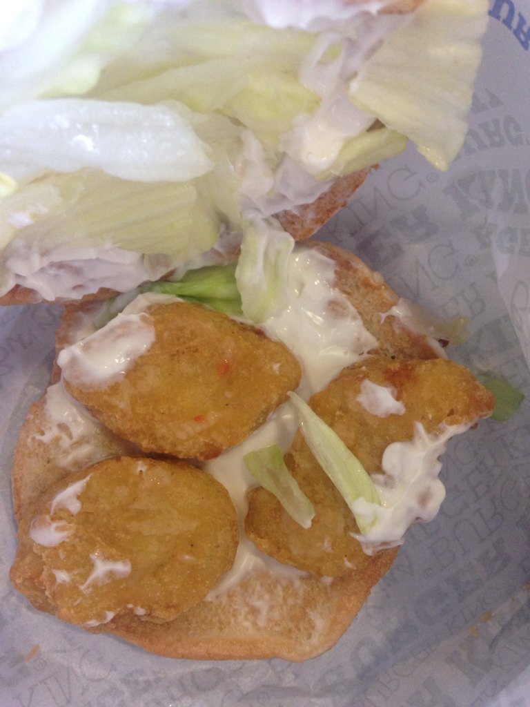 BeckyRascal's tweet image. Can't decide between chicken nuggets or a burger? No worries... Ibiza airport @BurgerKing has all bases covered 😷🔫