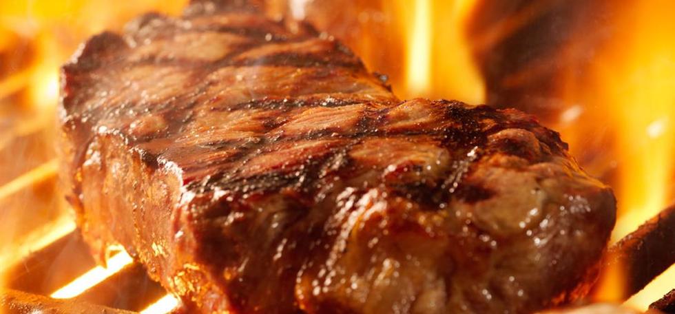 LancingBeach's tweet image. Steak night tonight ...