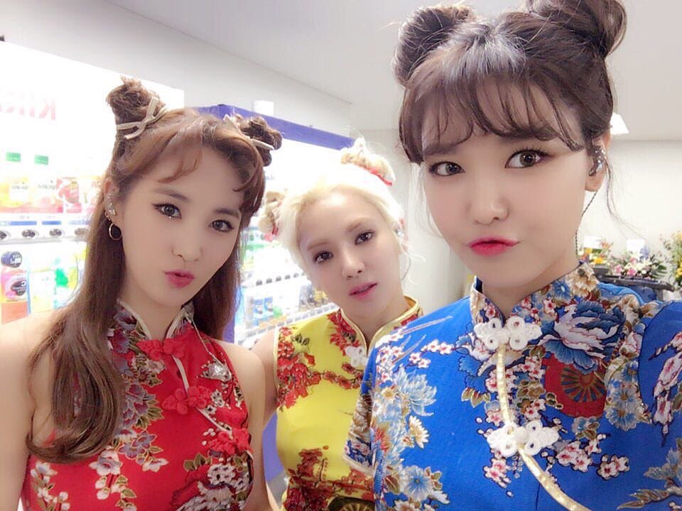 3donomesi9's tweet photo. SHYでめっちゃホリディしたの？wwwww見てえええええ😂😂😂wwwwwww https://t.co/9Jf0g3wJMj