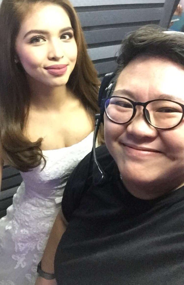 MaichardPamp's tweet photo. Ate Pat snappy updated earlier😊 ganda tlga ng bride😍

🐰 #ALDUB1stAnniversary https://t.co/zkRY69KjUw