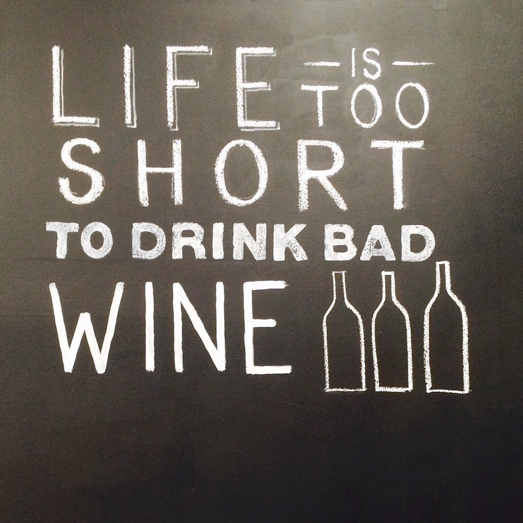 BrockettBruce's tweet photo. #Rulestoliveby and also #MyMotto #wine #vino @Witty_Wine_ZA @LanzeracWines @ClosMalverne @kwaggafs @Winelands https://t.co/HrKlgKB9m0