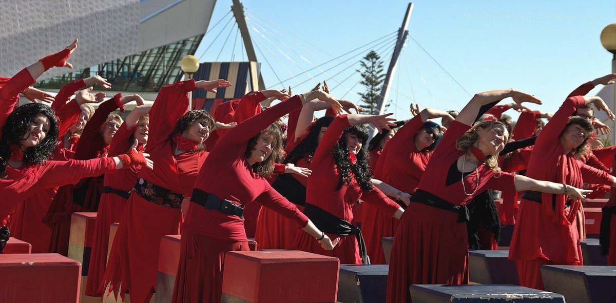 Playing at the Hajak Plaza #KateBush #WutheringHeights # Adelaide