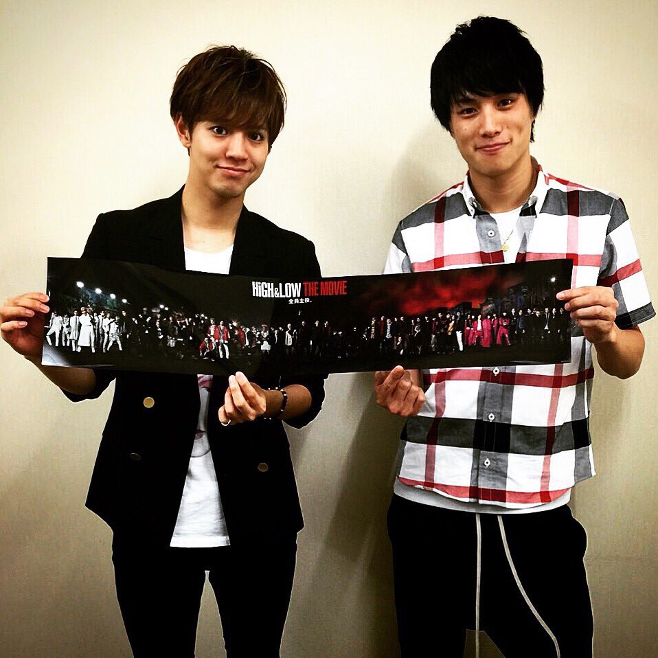 generationsfext's tweet photo. 本日より3日間限定‼️
劇場にて #HiGH_LOW THE MOVIEをご覧の全ての方にこのクリアポスターをプレゼント✨
間違いなくこの3日間で見るべし💥
明日も舞台挨拶楽しみです😎

RYOTA https://t.co/ezYUyFHOwI