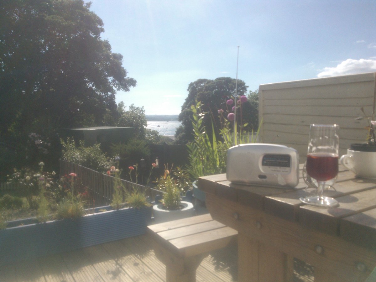 Oldiron's tweet photo. Strawberry Pimm's, #sunshine, #cricket on the radio. Life doesn't get much better :) https://t.co/1KQmmN00tq