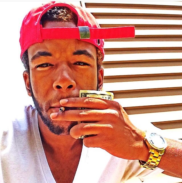 Wildboygee's tweet photo. Cash rules everything around me https://t.co/zeUzZZ5kEt