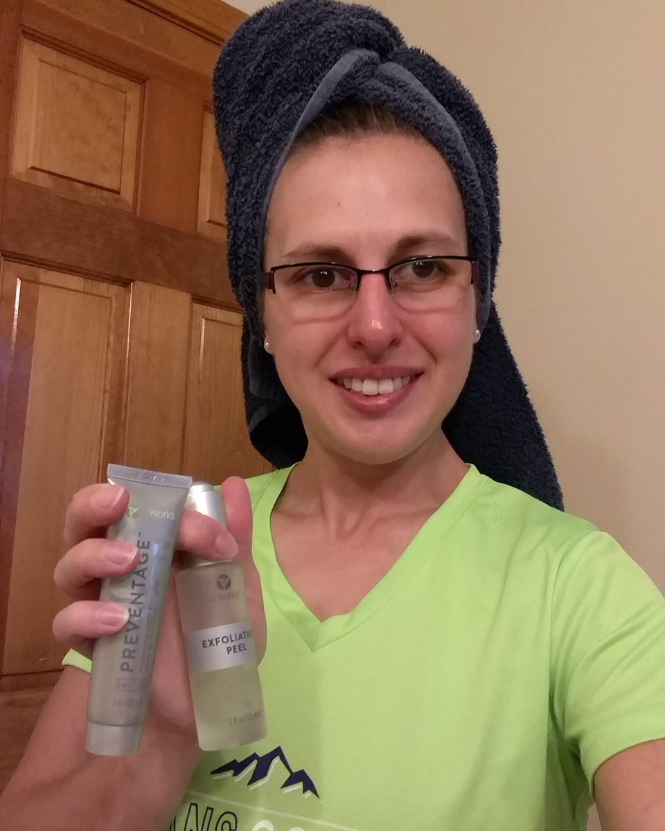 SarahS5741's tweet photo. I decided to pampering myself this morning!! ❤️ #loveyourskin #iloveitworksproducts https://t.co/77a4rvjBmB