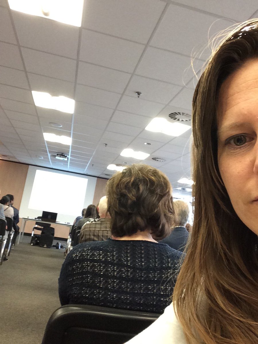 Business training in Houten, whauw wat een energie, fijn hier te zijn en inspirerende verhalen! #businessmom #happy